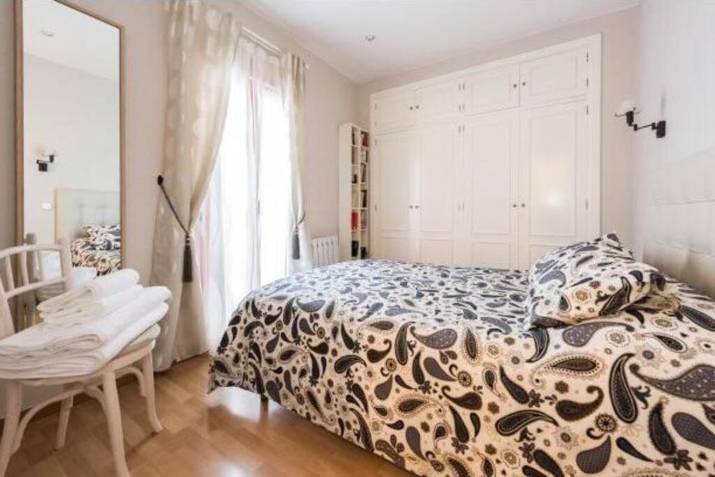 Luminoso Apartamento En Lavapies-Tirso De Molina Madrid Esterno foto